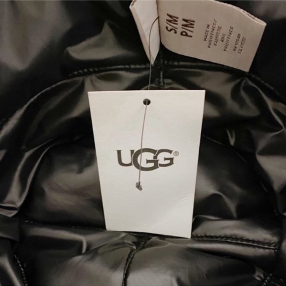 UGG Black Faux Fur Bucket Hat NWT - Picture 10 of 10